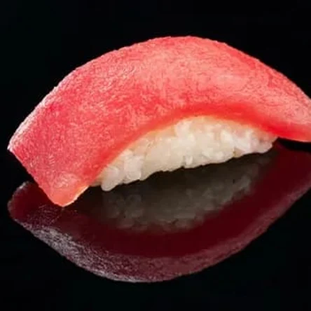 Суши с тунцом